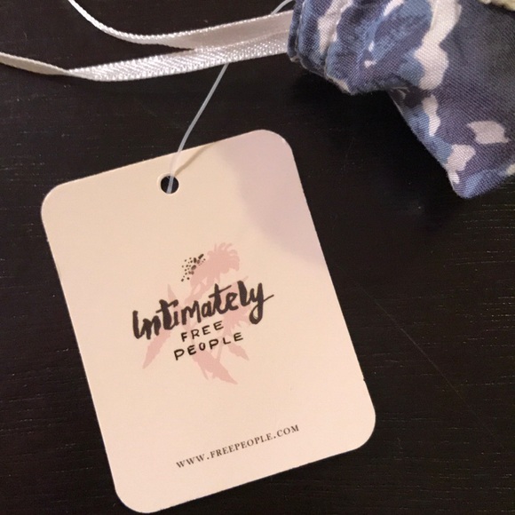 Free people reversible tie cropped shirt - Picture 4 of 6